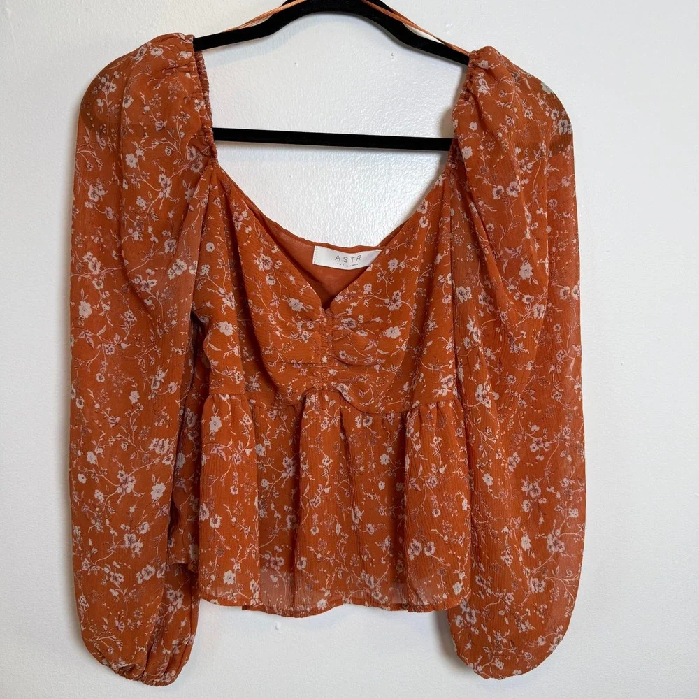 ASTR Rust Multi‎ Floral Puff Sleeve Peplum Blouse Top Size M